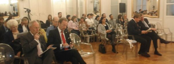 Delegacija Udruženja Roma Braničevskog Okruga u radnoj poseti Budimpešti na kongresu po pitanju inkluzije Roma